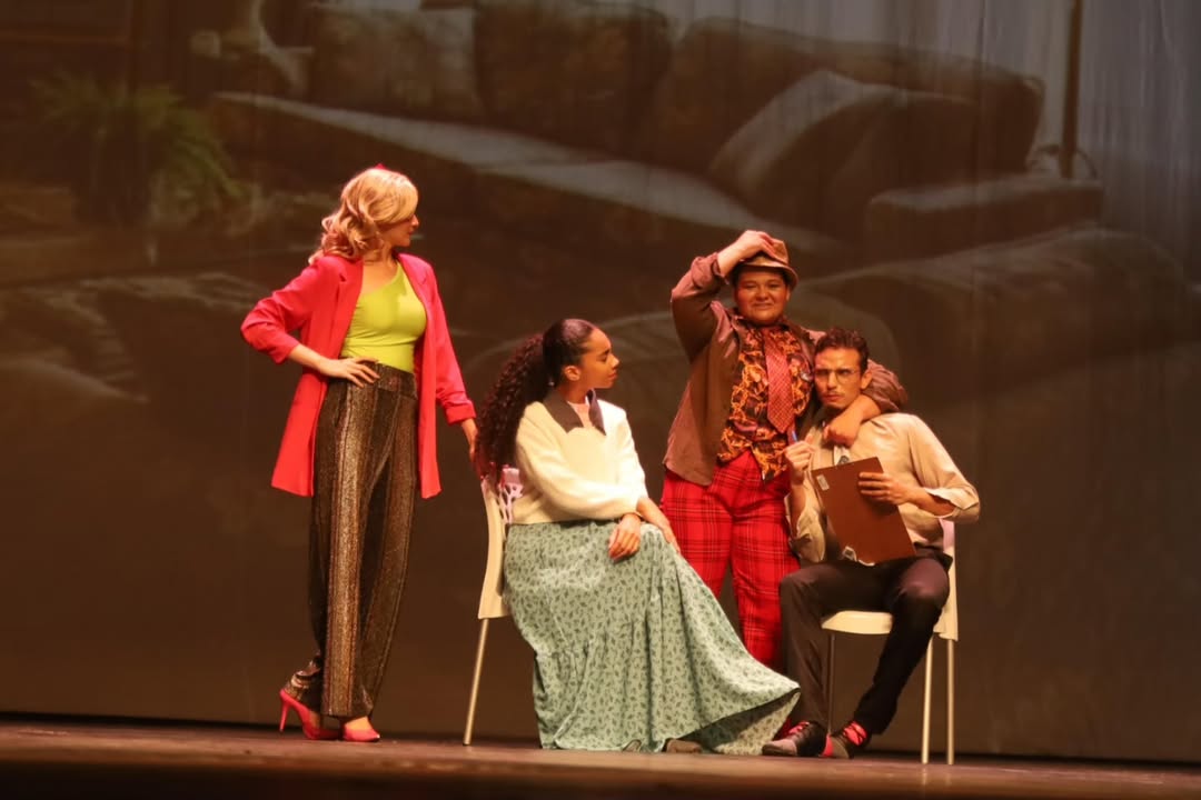 Cena dramática da família no Matilda
